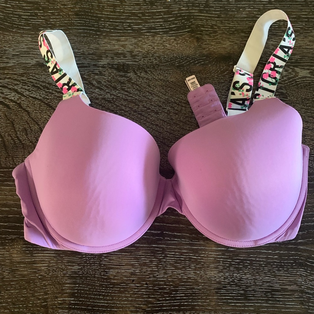 Victoria’s Secret bra 38DD